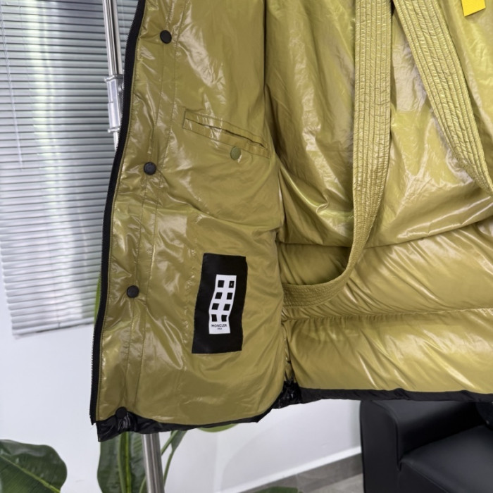Moncler Down Jacket 79