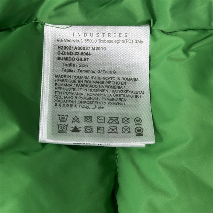Moncler Down Jacket 68