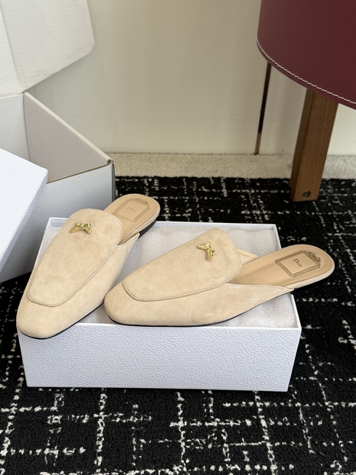 Dio*r sandal 132