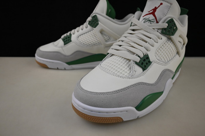air jordan 4 retro sb pine green dr5415-103