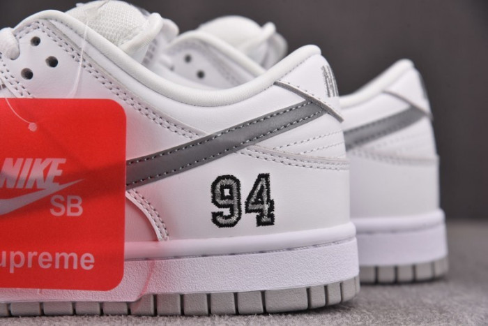 Nike SB Dunk Low 94 White Metallic Silver HQ8487-100
