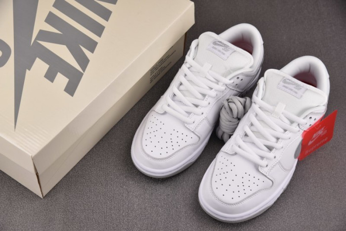 Nike SB Dunk Low 94 White Metallic Silver HQ8487-100