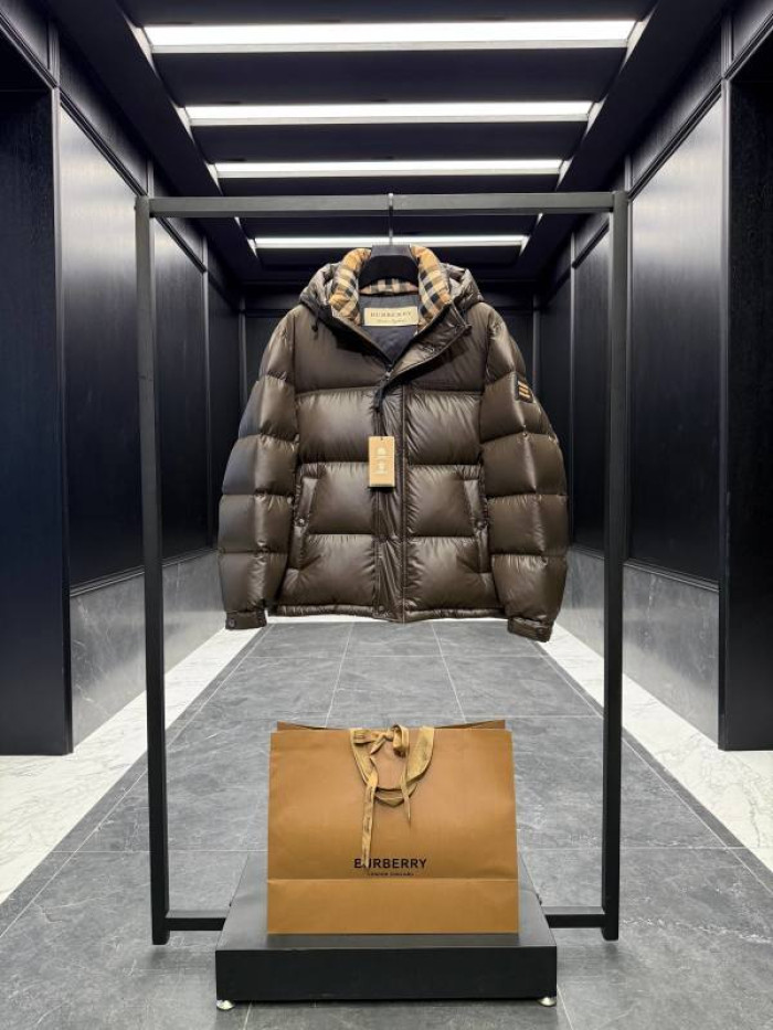 BURBER*Y Down Jacket 58