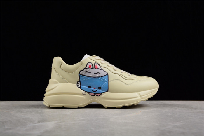 G*u*i* trainer sneaker89