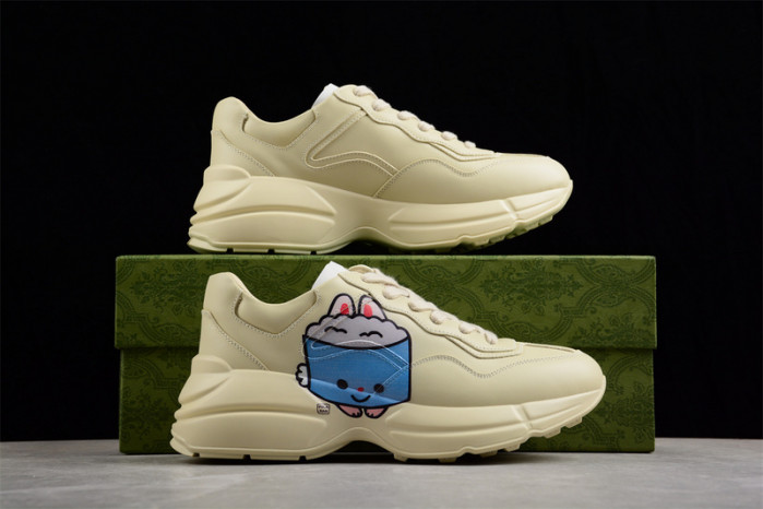 G*u*i* trainer sneaker89