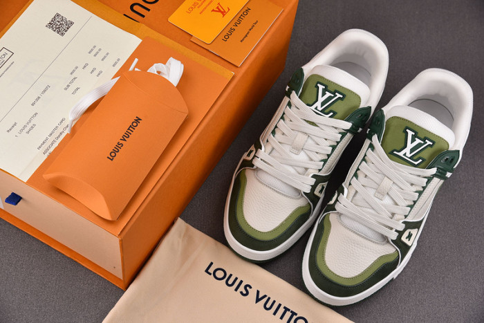 l&v snekaers l0000132