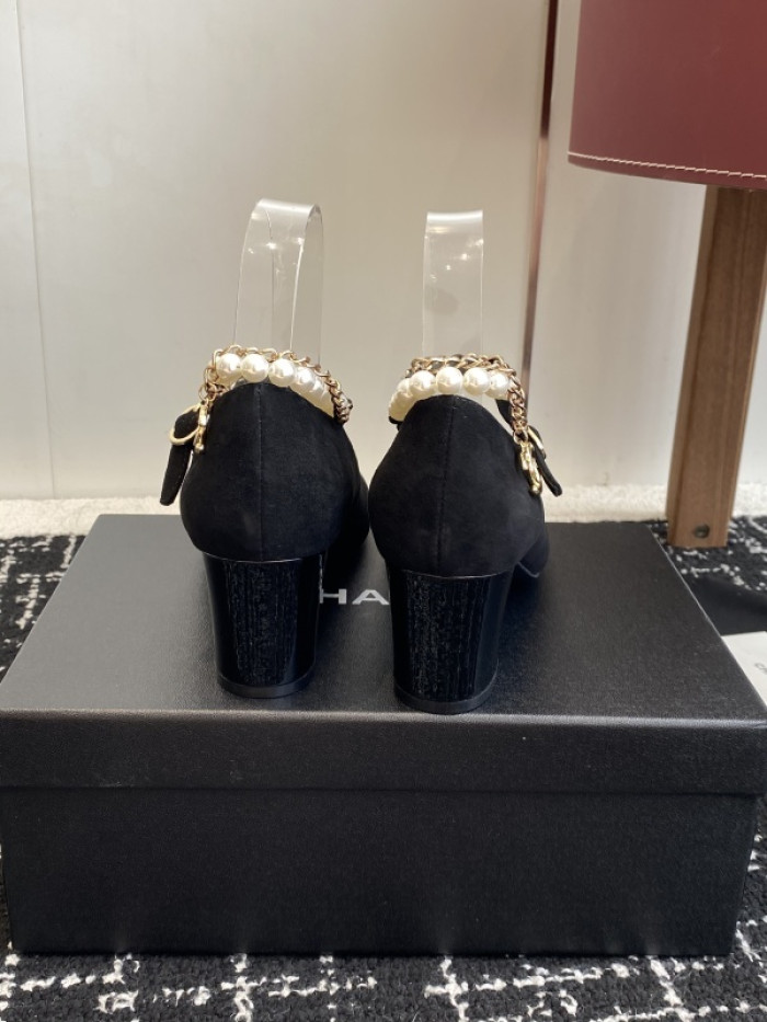 Chane* shoes C000056