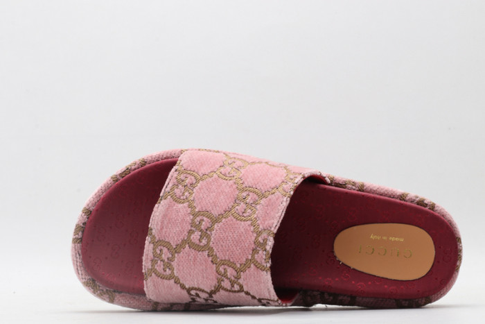 G*u*i* sandal83