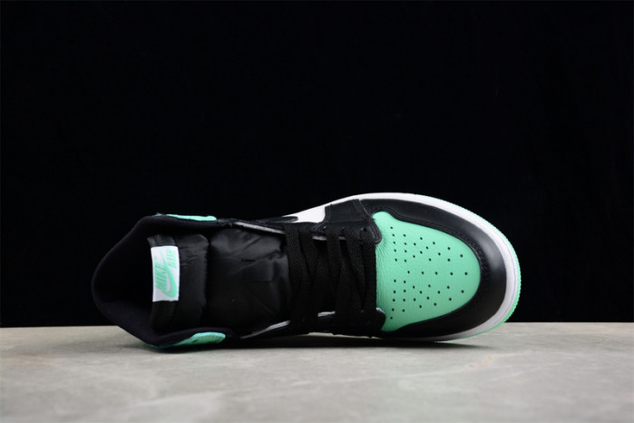 air jordan 1 retro high og green glow dz5485-130