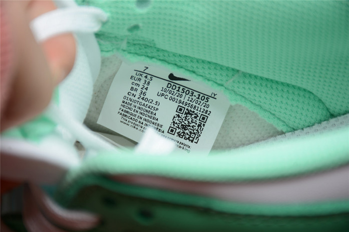 nike dunk low green glow dd1503-105