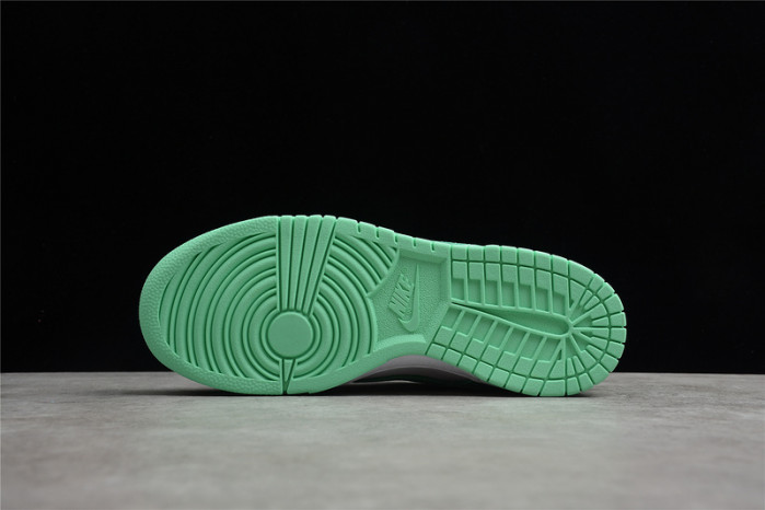 nike dunk low green glow dd1503-105