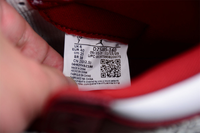 air jordan 1 high og team red dz5485-160