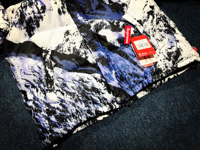 the n0r*h Fa*e jacket
