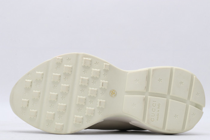 G*u*i* trainer sneaker31