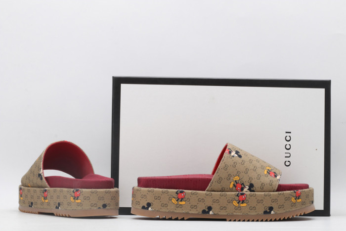 G*u*i* sandal70