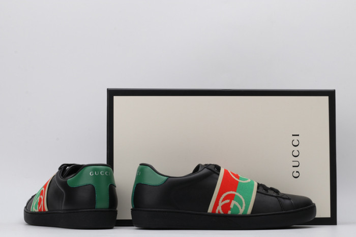 G*u*i* trainer sneaker63