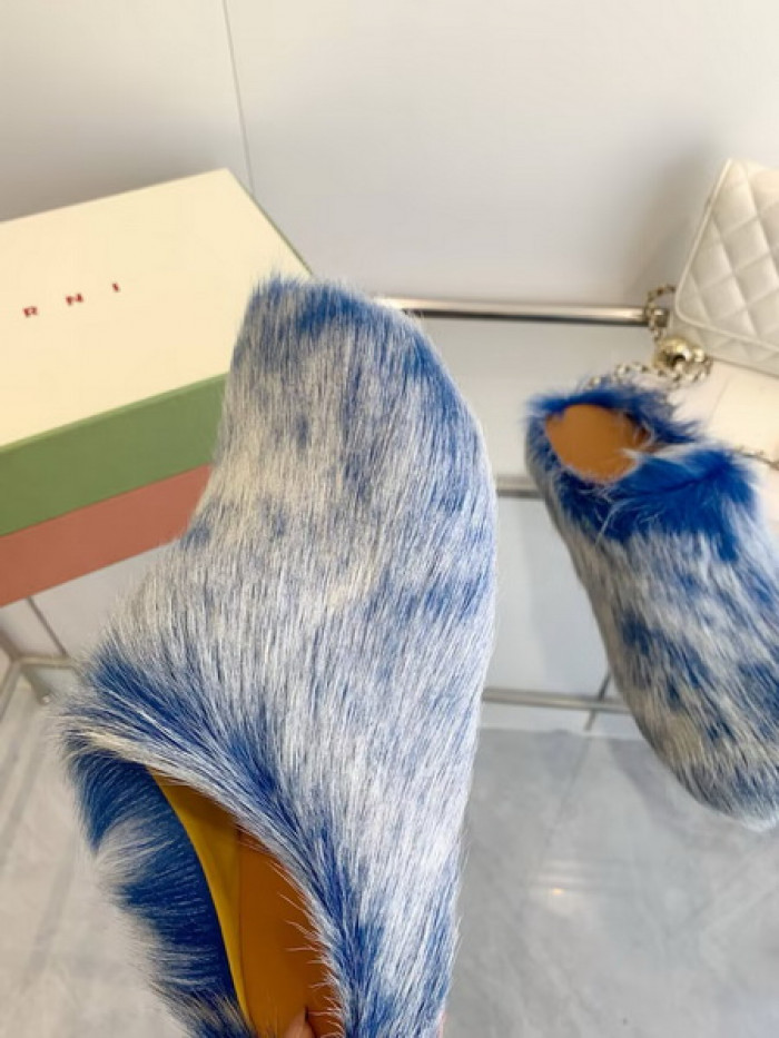 Marni Fussbett Sabot 11