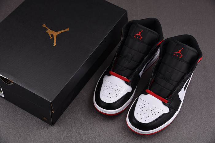 air jordan 1 mid gym red black toe dq8426-106