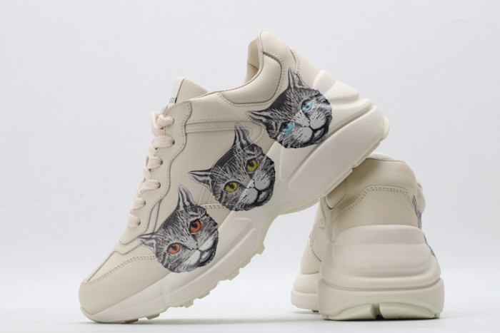 G*u*i* trainer sneaker20