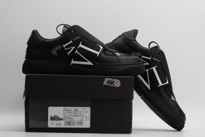 v*lentino sneakers vt000001
