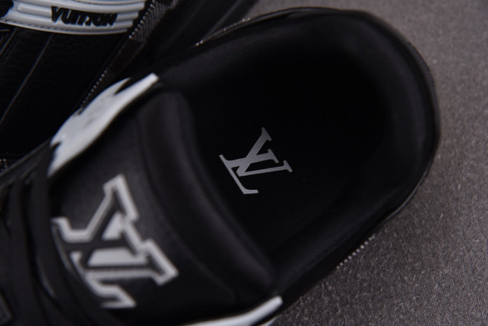 l&v snekaers l0000185