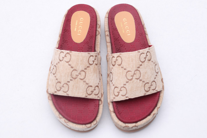 G*u*i* sandal85