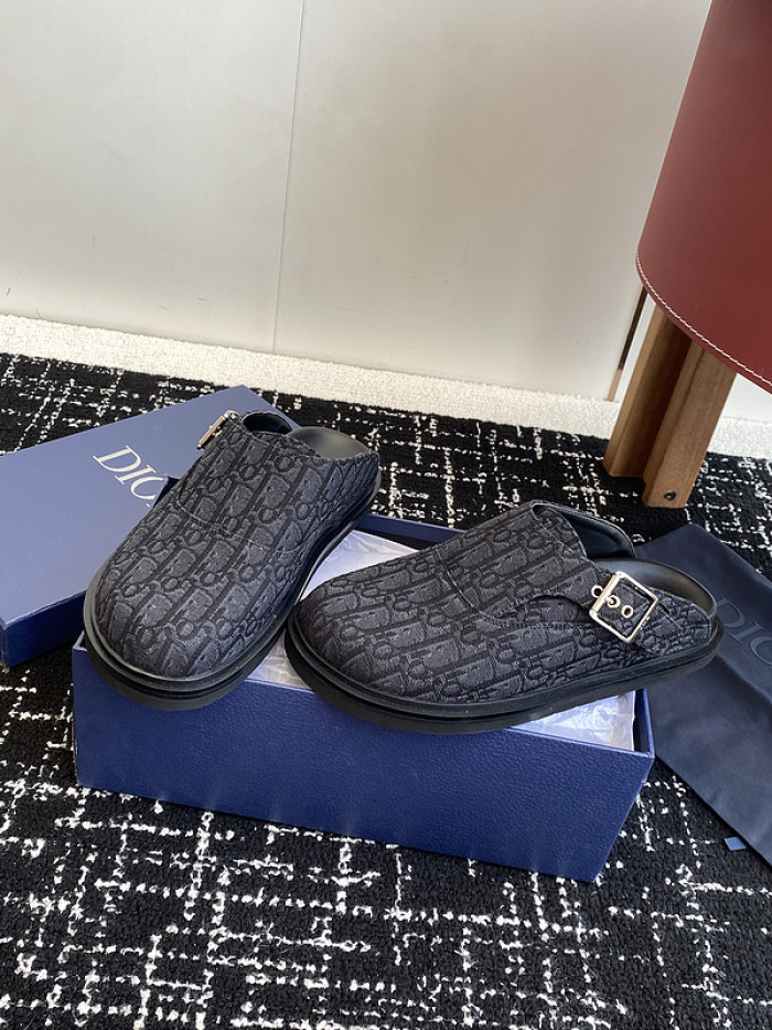 Dio*r sandal 71