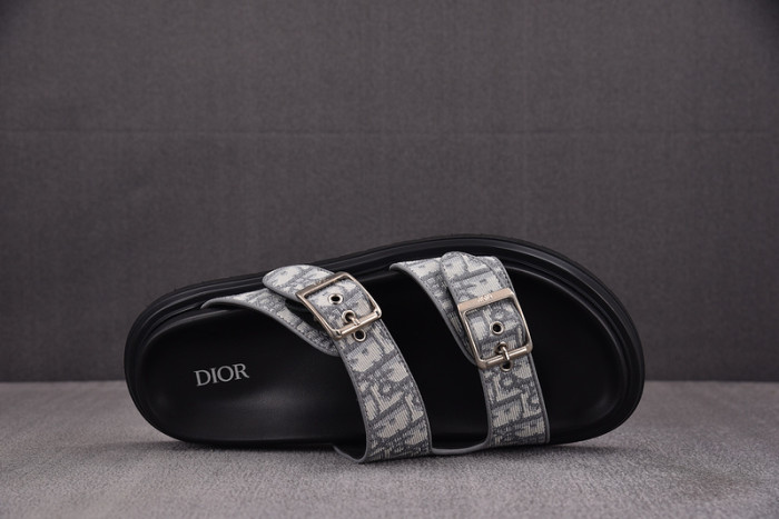 Dio*r sandal 57