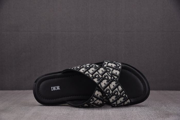 Dio*r sandal 51