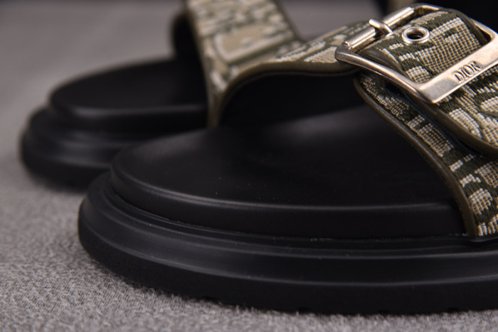 Dio*r sandal 56