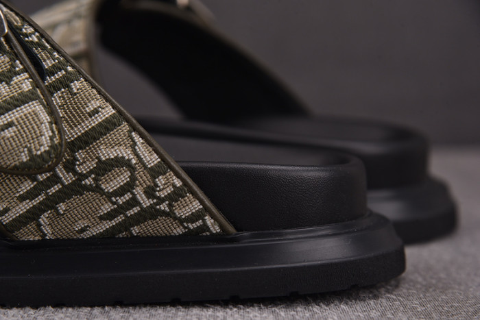 Dio*r sandal 56