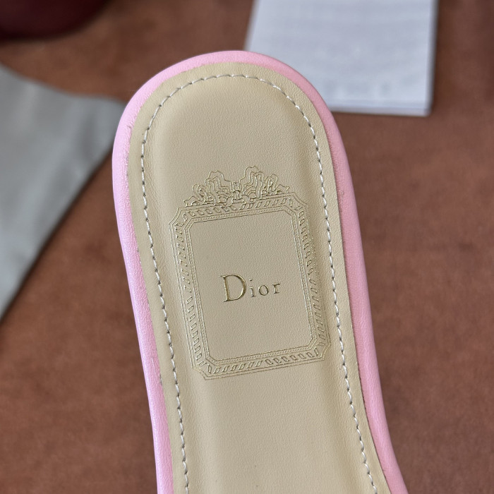 Dio*r sandal 116