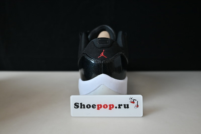 air jordan 11 low "72-10" expect av2187-001