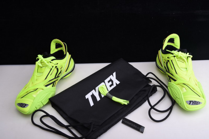 Sneaker 5.0 20ss Runway all green 617535 W2UA1 7320