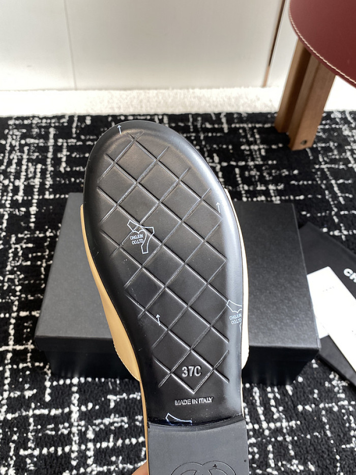 CHANE* SANDAL 21