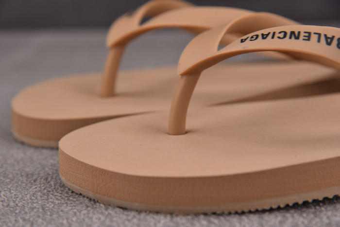 BALENCIAG* SANDAL 67