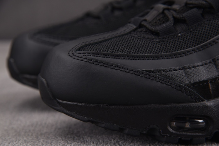 Nike Air Max 95 Essential Triple Black CI3705-001