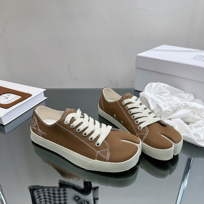 Maison Margiela Sneaker MM000124