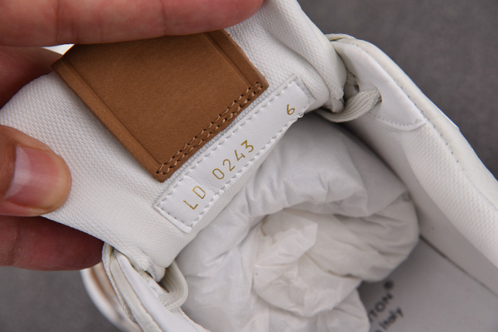 l&v snekaers l0000144