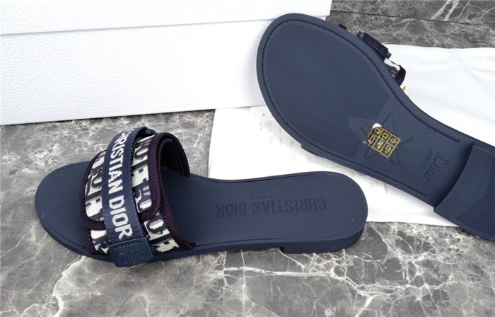 dio*r sandal 26