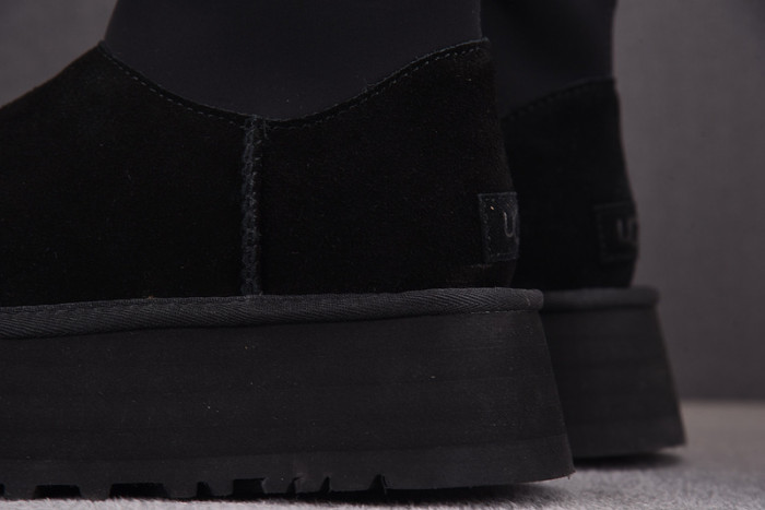 UGG BOOTS UGG000038