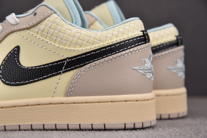 Air Jordan 1 Low Sanddrift HQ3440-101