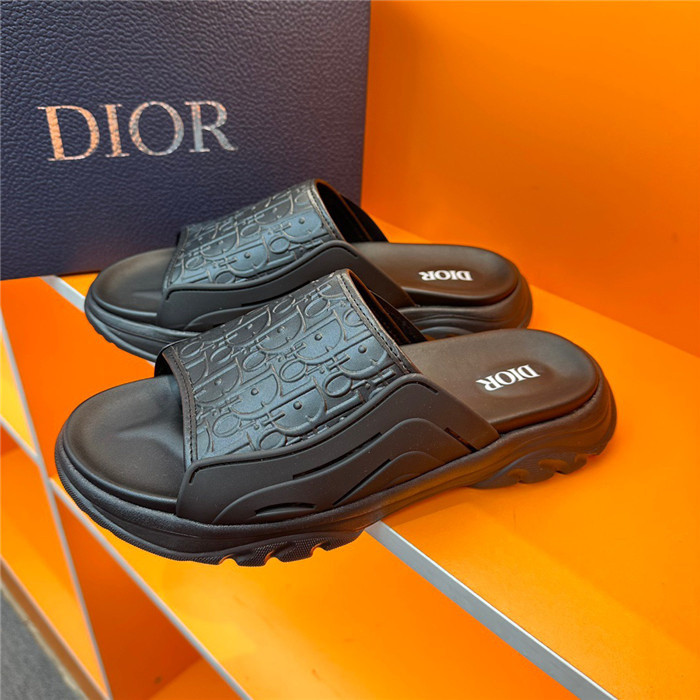 dio*r sandal 35
