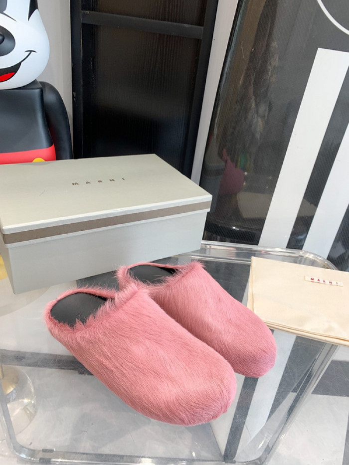 Marni Fussbett Sabot 10