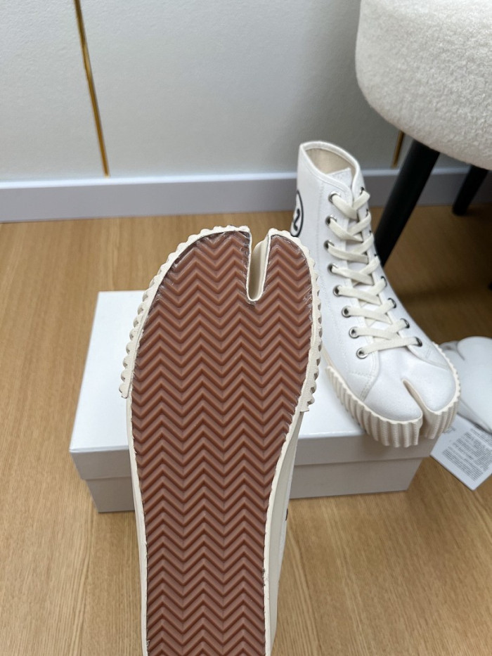 Maison Margiela Sneaker MM000111