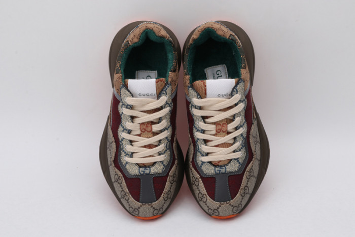 G*u*i* trainer sneaker84