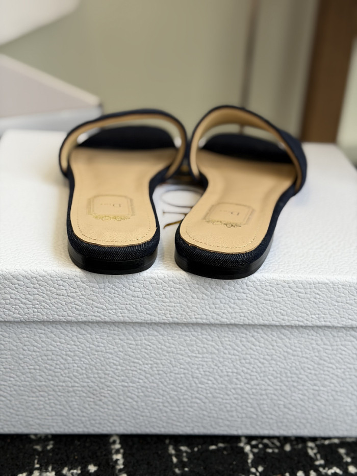 Dio*r sandal 93