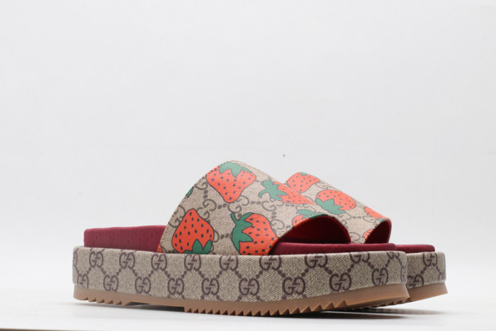 G*u*i* sandal72