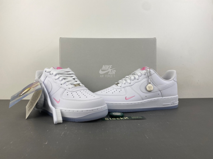 Nike Air Force 1 Low "White Lotus" IV4453-100
