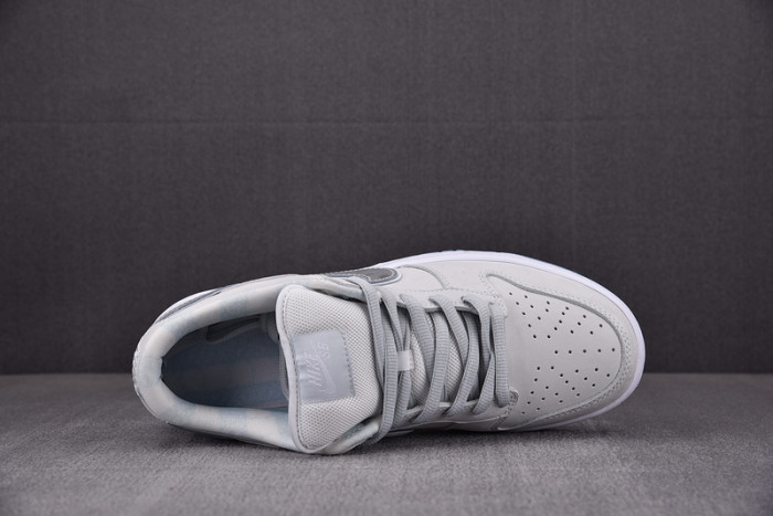 nike sb dunk low white lobster fd8776-100